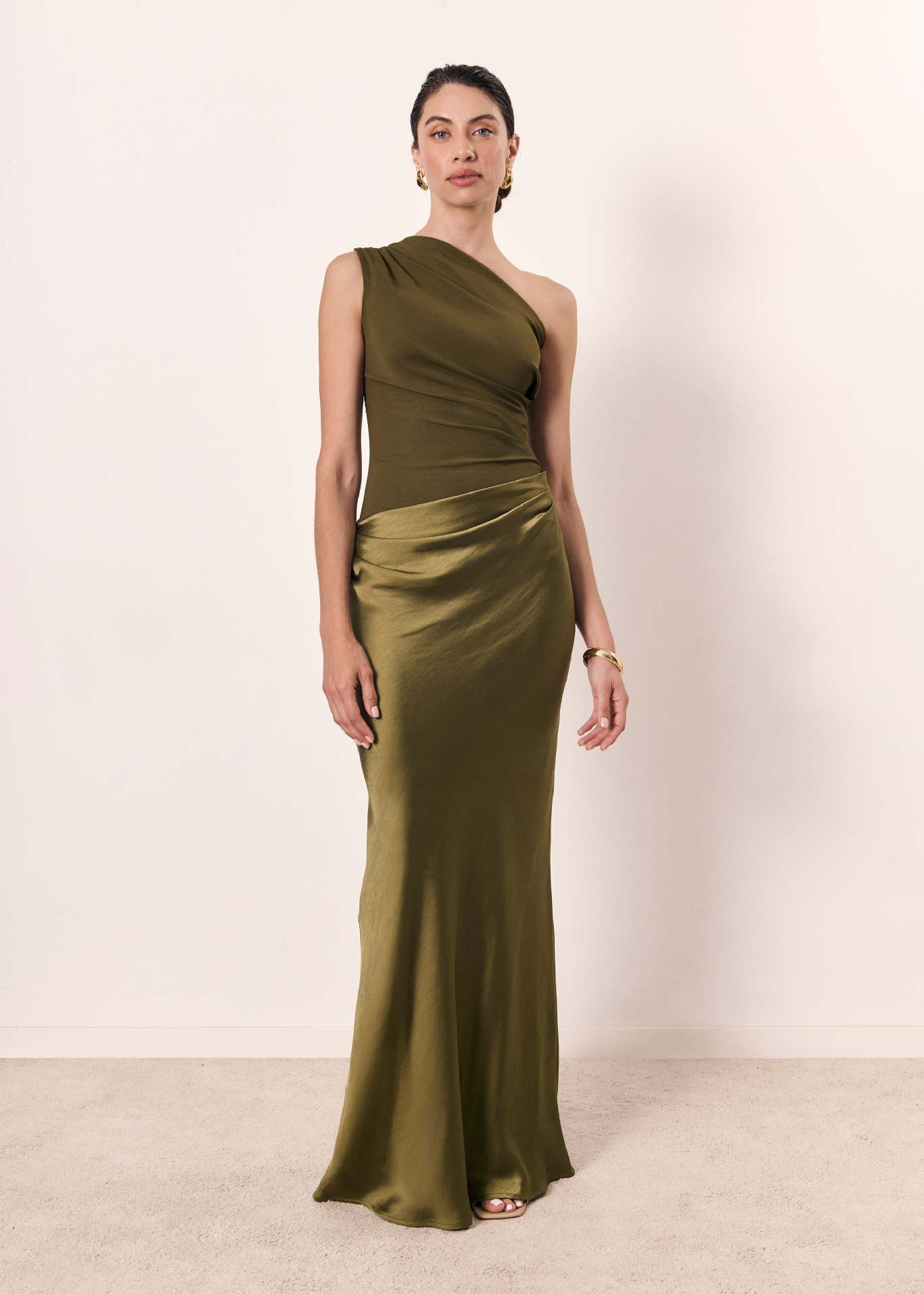 Maxi Dress in Soft Fabric | Elegant Design for Formal Events and Special Occasions