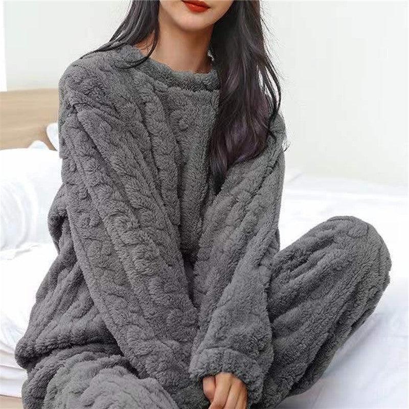 Fleece Pajama Set for Women and Men | Cozy Sleepwear for Relaxing Nights