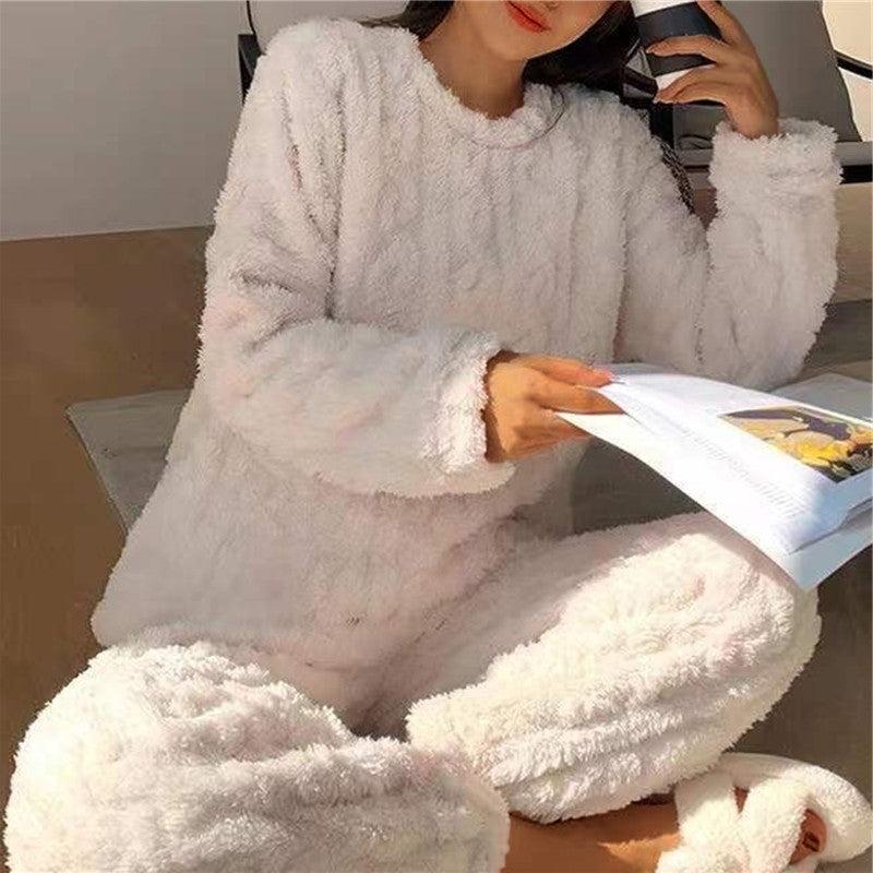 Fleece Pajama Set for Women and Men | Cozy Sleepwear for Relaxing Nights