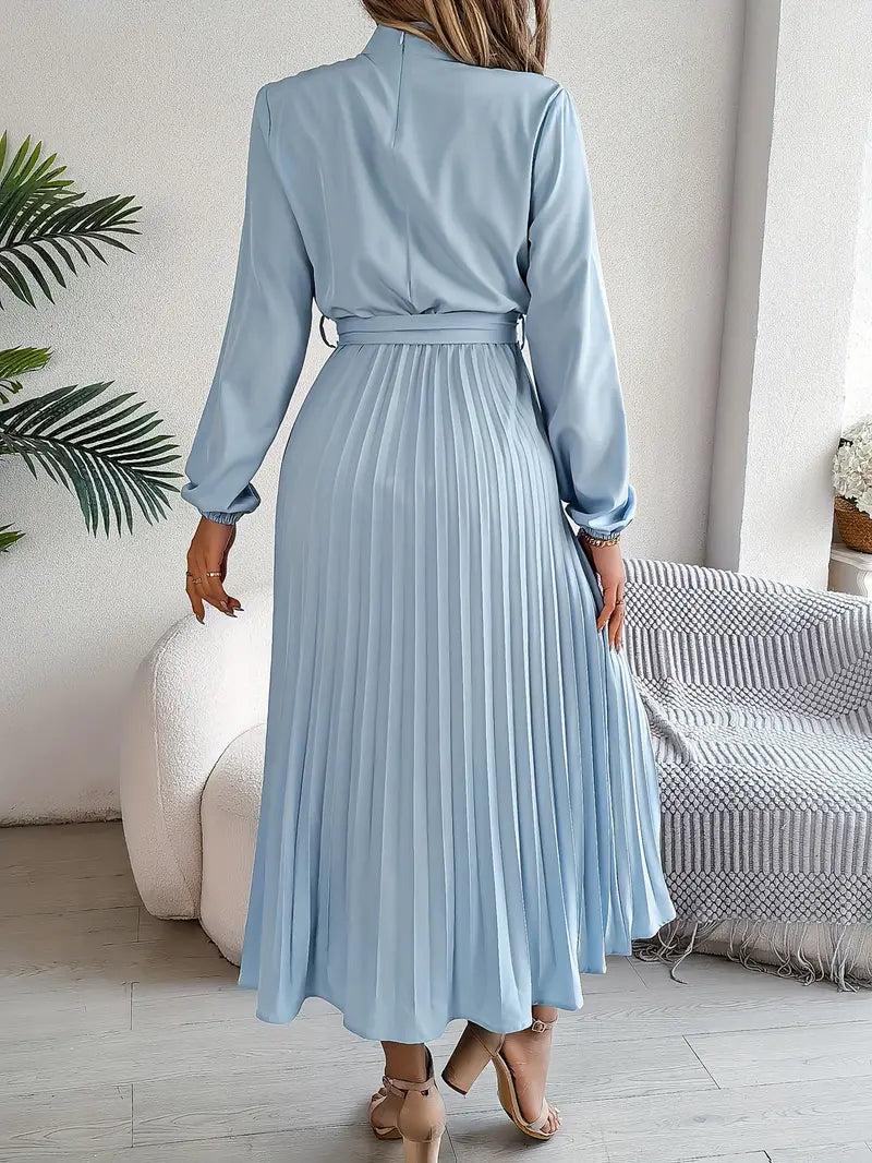 Long Sleeve Pleated Dress in Lightweight Fabric - Elegant Casual Wear for Women