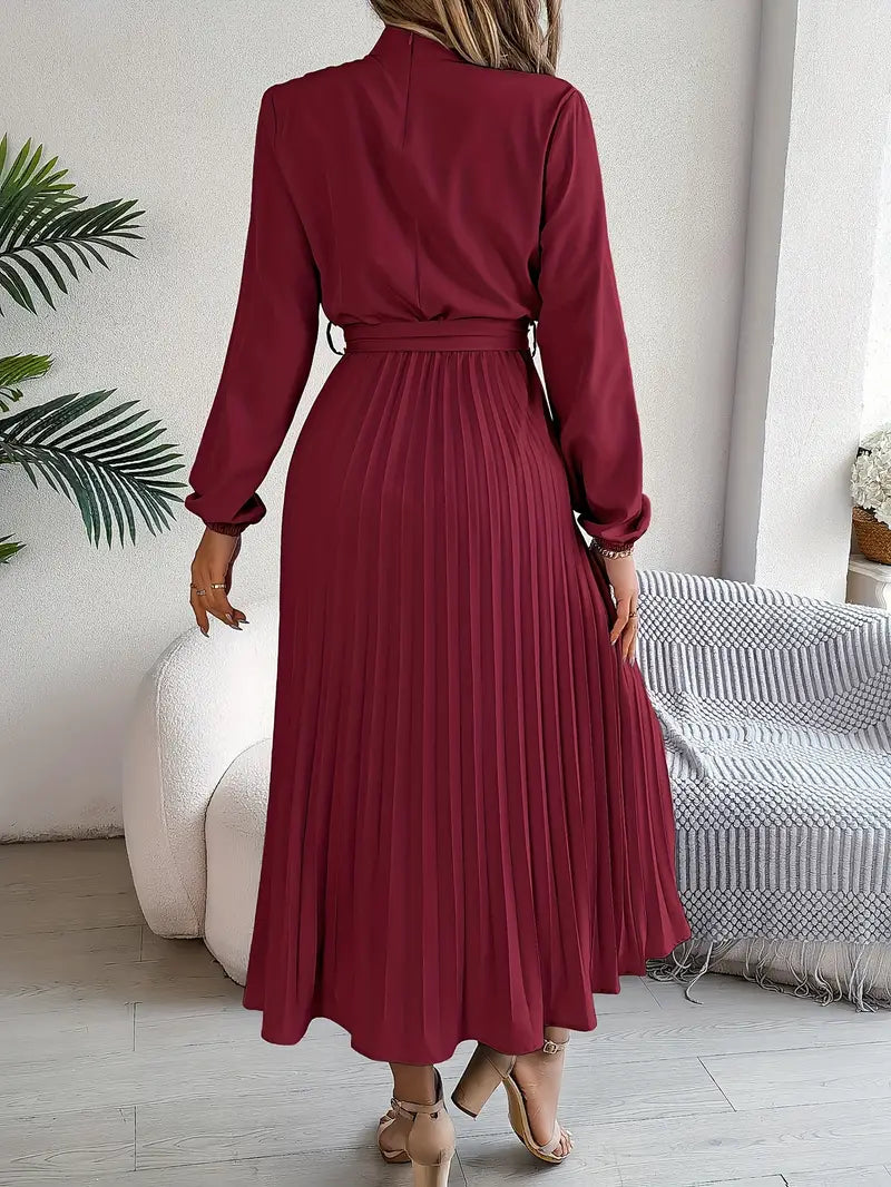 Long Sleeve Pleated Dress in Lightweight Fabric - Elegant Casual Wear for Women