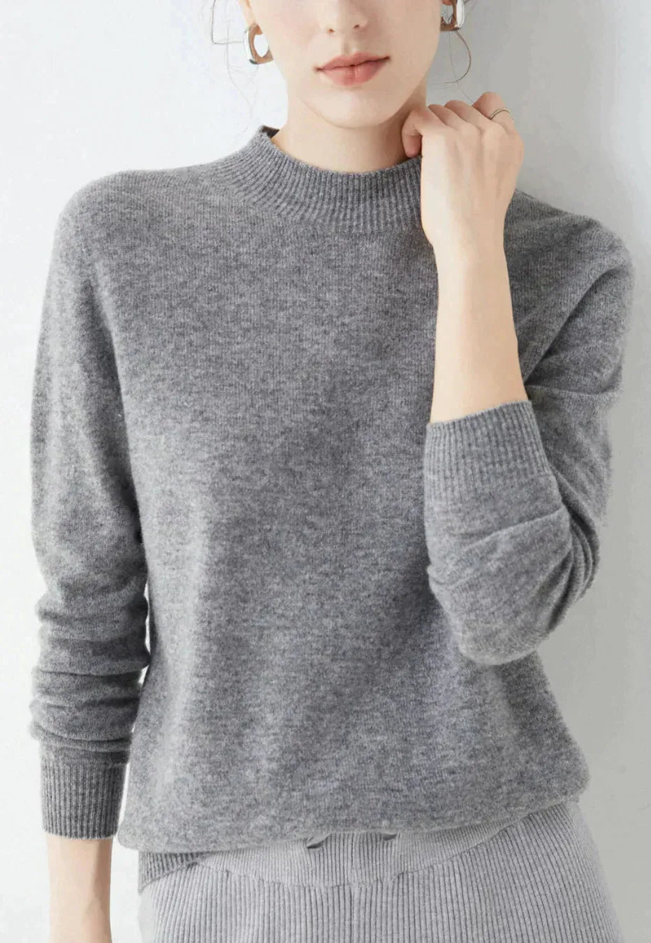 Luxury Cashmere Sweater for Women | Soft, Cozy Knitwear for Everyday Wear