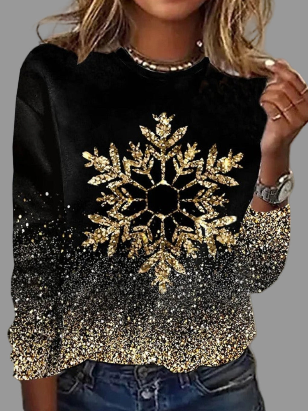 Women's Cozy Knit Christmas Sweater with Golden Snowflake Design for Holiday Celebrations and Festive Gatherings
